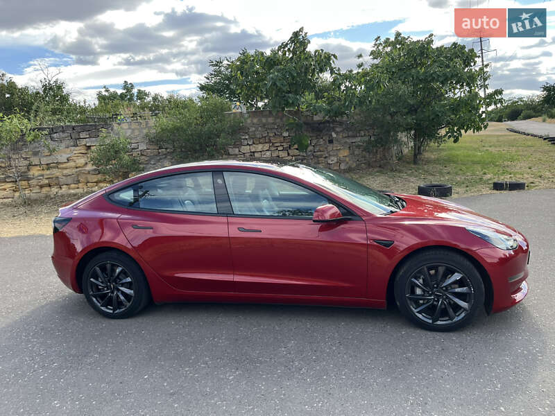 Седан Tesla Model 3 2019 в Одессе