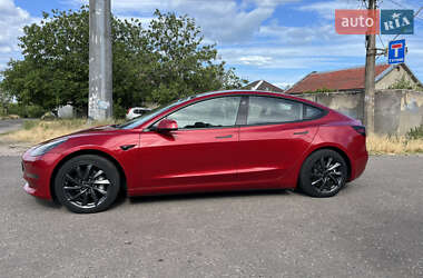 Седан Tesla Model 3 2019 в 
