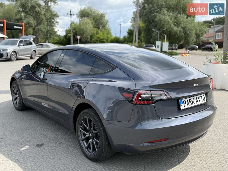 Седан Tesla Model 3 2019 в Полтаве