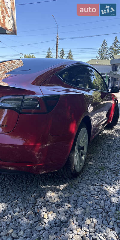 Седан Tesla Model 3 2022 в Чернівцях