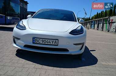 Седан Tesla Model 3 2019 в 