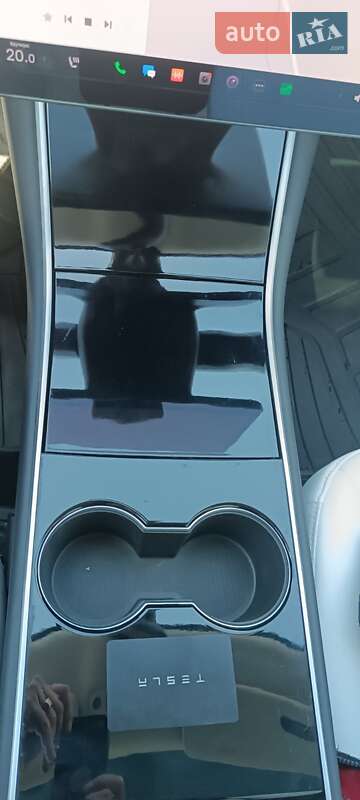 Седан Tesla Model 3 2019 в Самборі