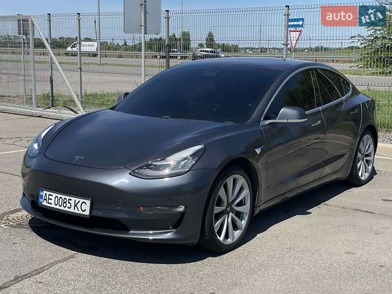 Седан Tesla Model 3 2018 в Днепре