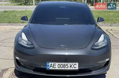 Седан Tesla Model 3 2018 в 
