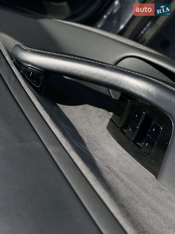 Седан Tesla Model 3 2018 в Днепре