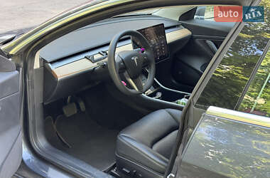 Седан Tesla Model 3 2019 в 