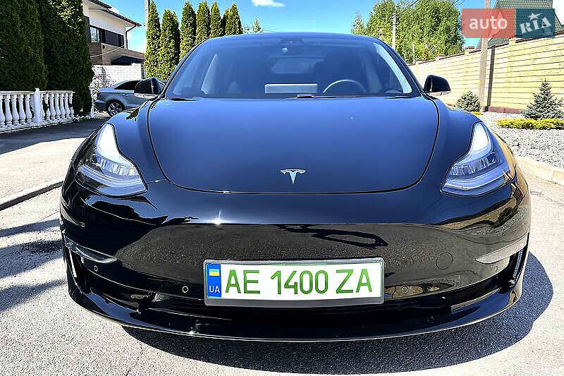 Седан Tesla Model 3 2020 в Хмельницком