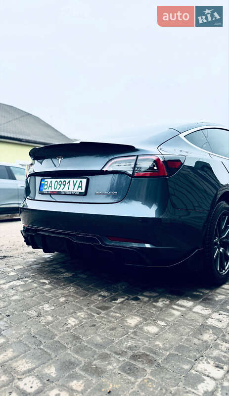 Седан Tesla Model 3 2018 в Александрие