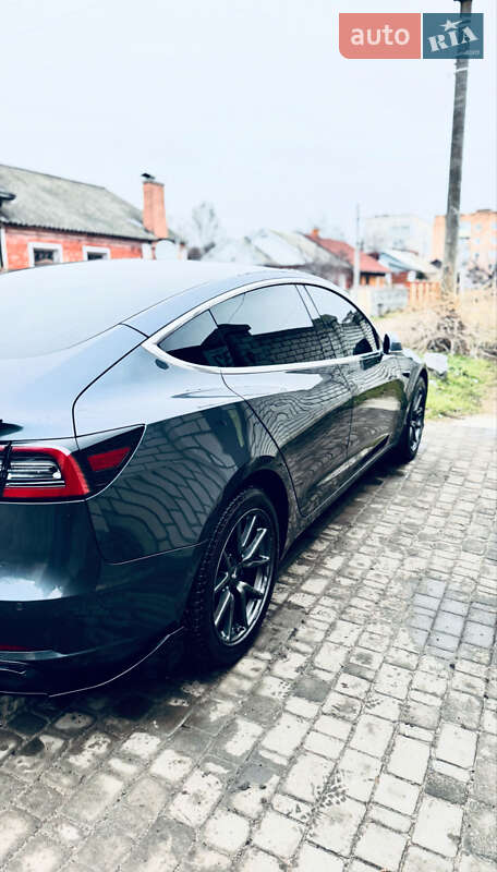 Седан Tesla Model 3 2018 в Александрие