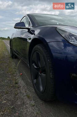 Седан Tesla Model 3 2018 в 