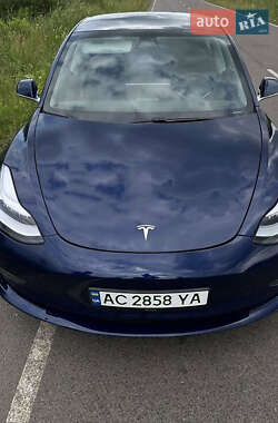 Седан Tesla Model 3 2018 в 