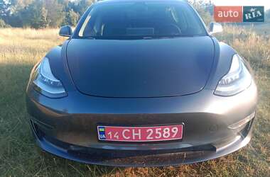 Седан Tesla Model 3 2019 в 