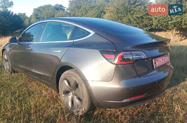 Седан Tesla Model 3 2019 в 