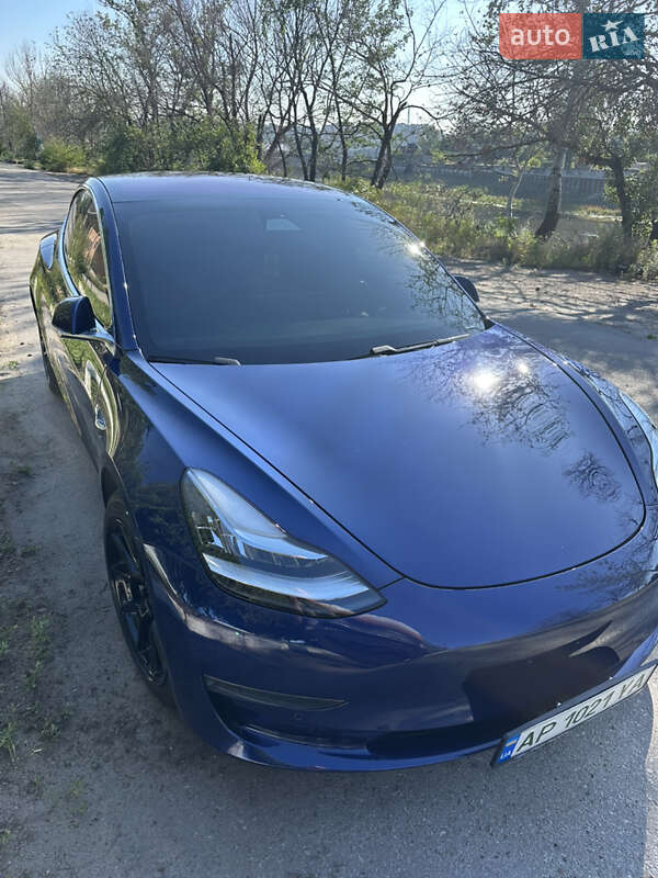 Седан Tesla Model 3 2018 в Запоріжжі