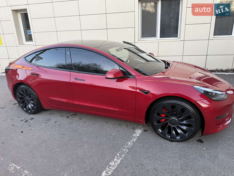Седан Tesla Model 3 2022 в Харкові