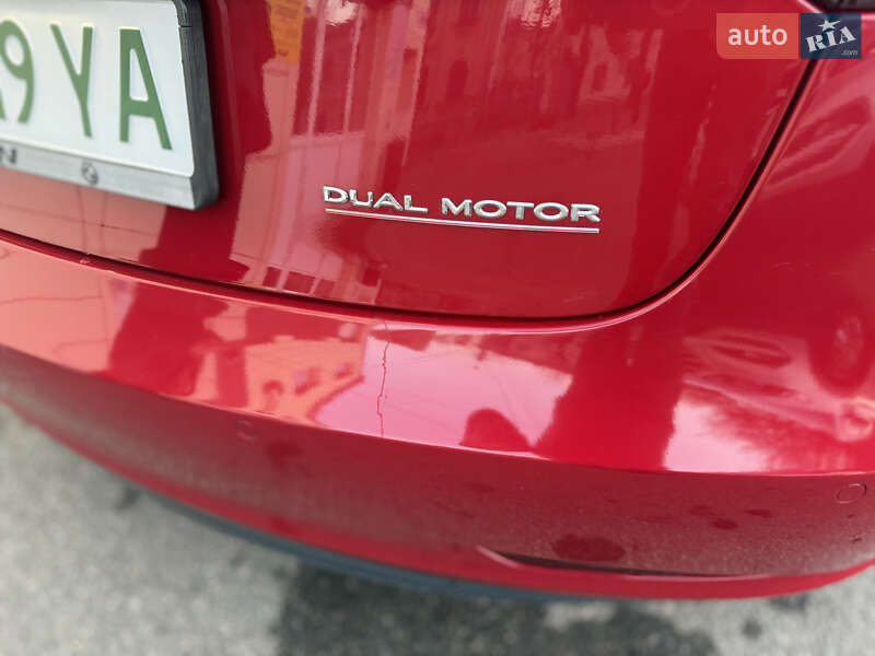 Седан Tesla Model 3 2022 в Харкові