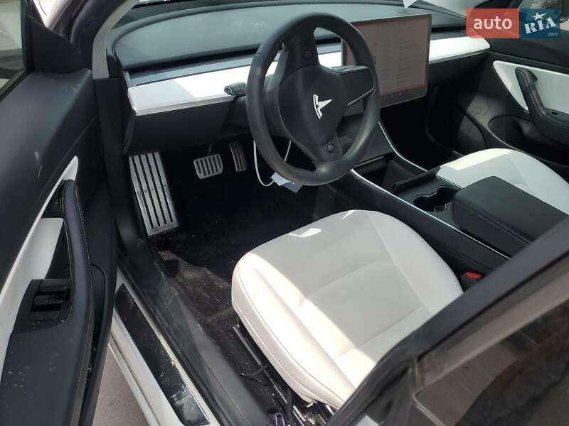 Седан Tesla Model 3 2019 в Днепре