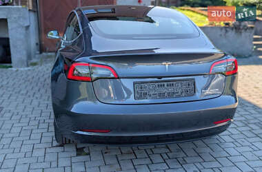 Седан Tesla Model 3 2019 в 