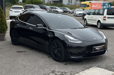 Седан Tesla Model 3 2019 в 