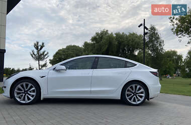 Седан Tesla Model 3 2018 в 