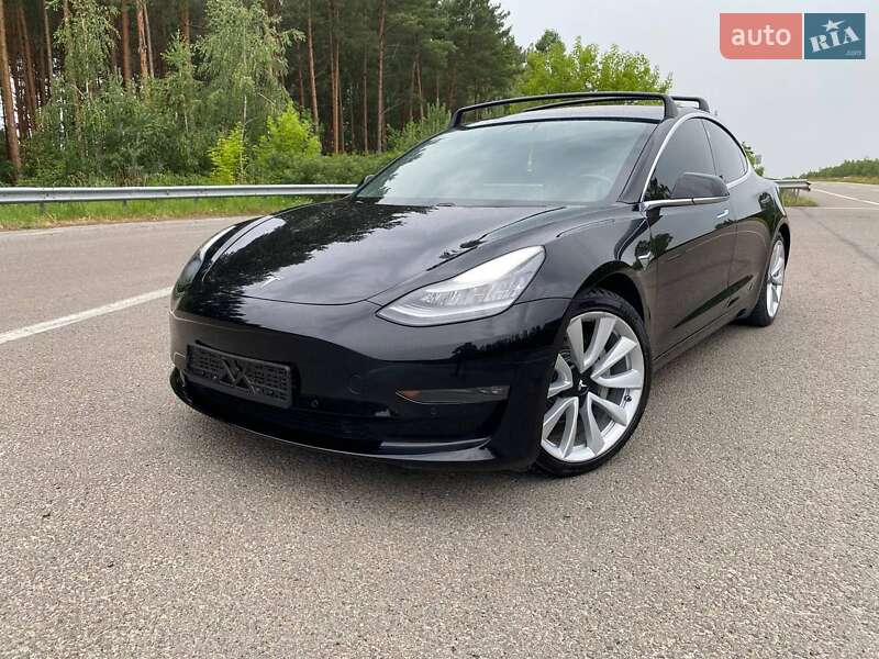 Седан Tesla Model 3 2018 в Ковеле