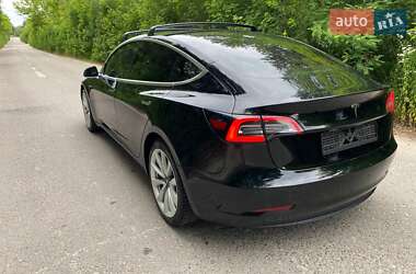Седан Tesla Model 3 2018 в 