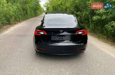 Седан Tesla Model 3 2018 в 