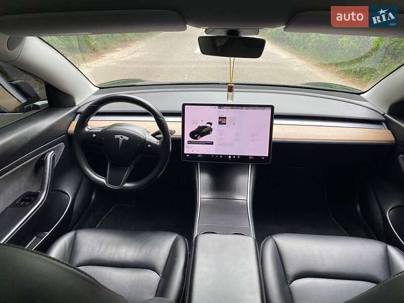 Седан Tesla Model 3 2018 в Ковеле