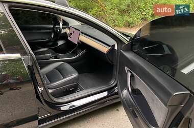 Седан Tesla Model 3 2018 в 