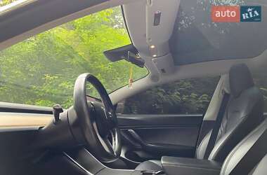 Седан Tesla Model 3 2018 в 