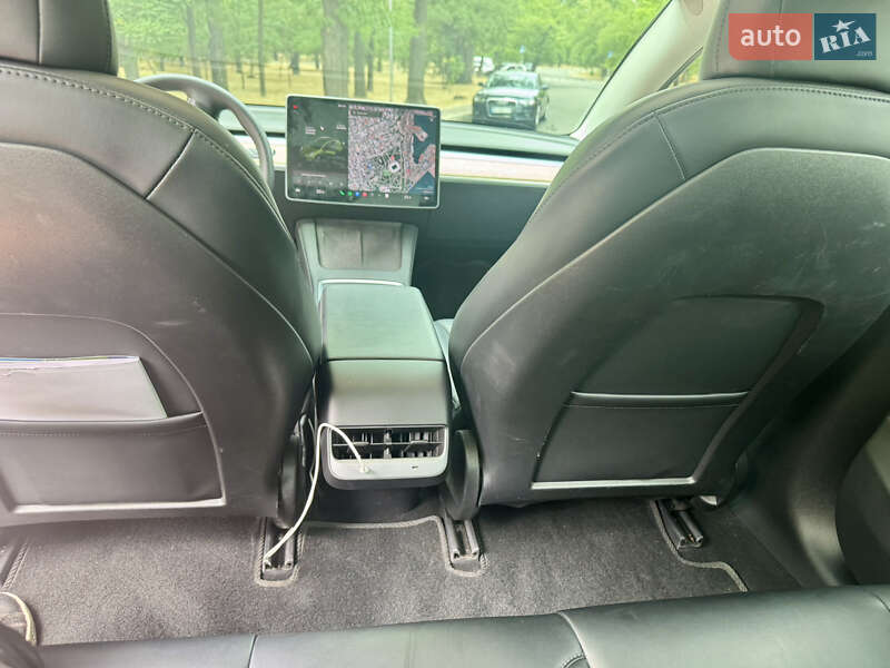 Седан Tesla Model 3 2021 в Одесі