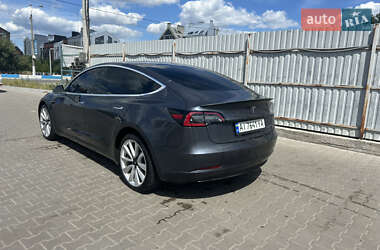 Седан Tesla Model 3 2020 в 