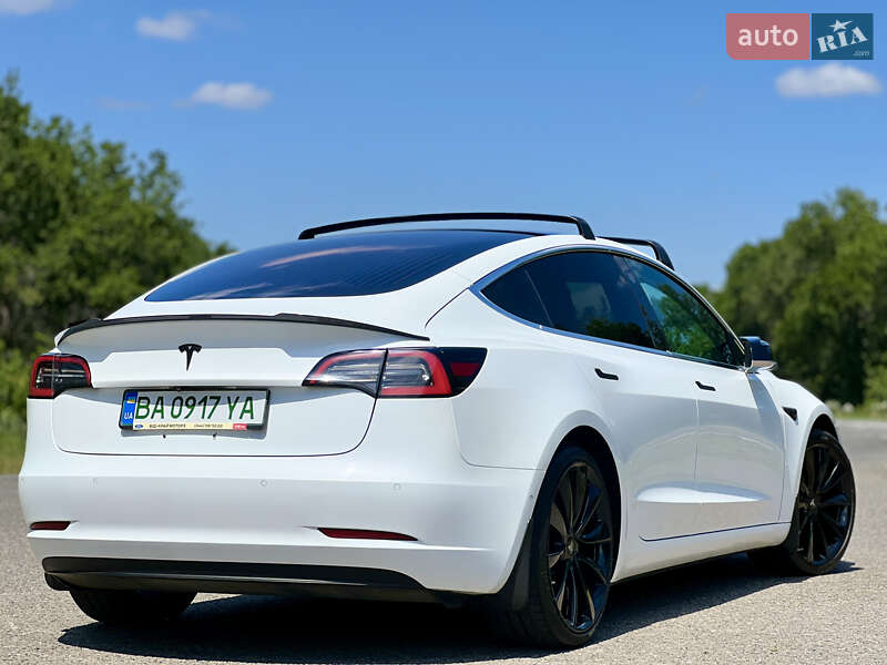 Седан Tesla Model 3 2018 в Александрие