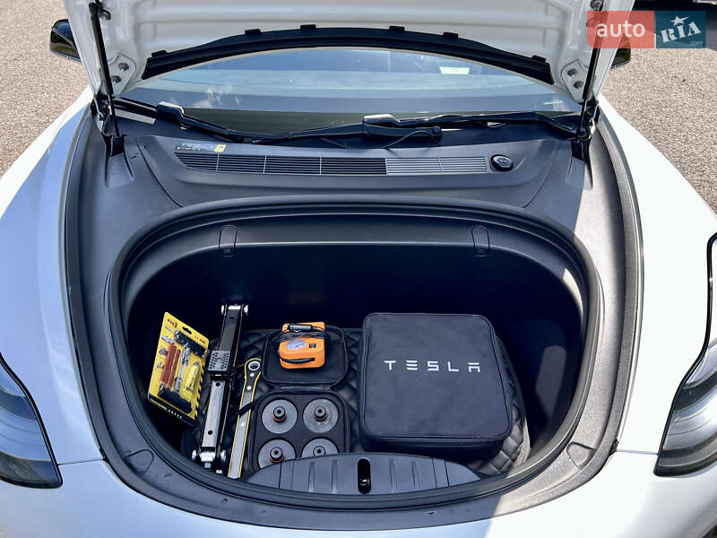 Седан Tesla Model 3 2018 в Александрие