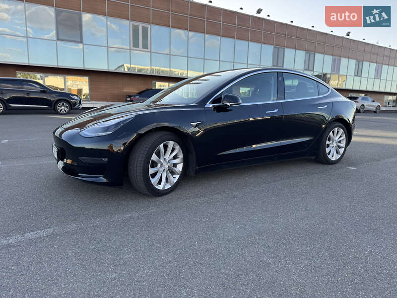 Седан Tesla Model 3 2019 в Києві