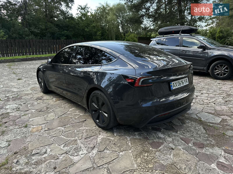 Седан Tesla Model 3 2024 в Харькове