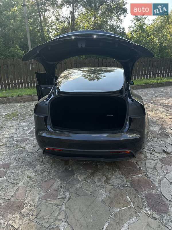 Седан Tesla Model 3 2024 в Харькове