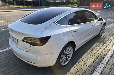 Седан Tesla Model 3 2019 в 
