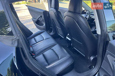 Седан Tesla Model 3 2018 в 