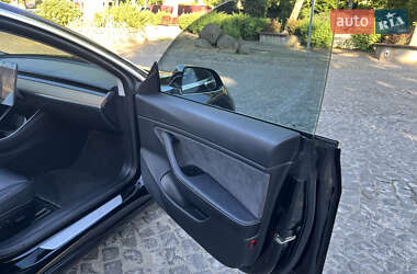 Седан Tesla Model 3 2018 в 