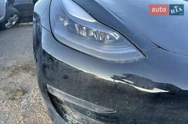 Седан Tesla Model 3 2018 в 