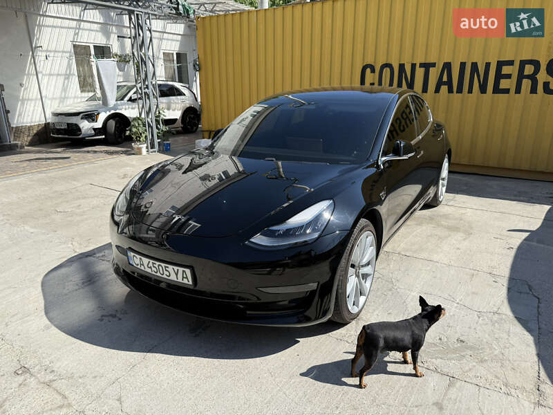 Седан Tesla Model 3 2018 в Умани фото 102 Седан Tesla Model 3 2018 в Умани