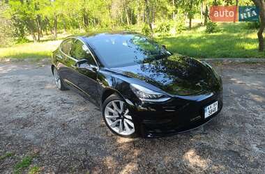 Седан Tesla Model 3 2019 в Києві