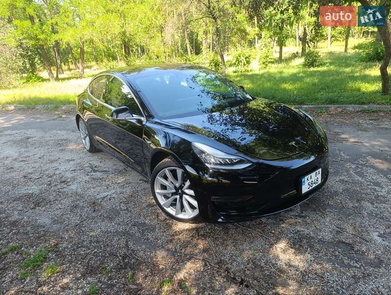 Tesla Model 3 2019