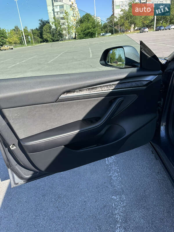 Седан Tesla Model 3 2022 в Запоріжжі