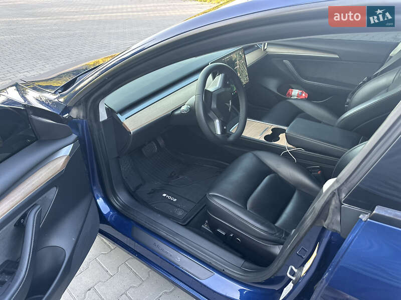 Седан Tesla Model 3 2021 в Теребовлі