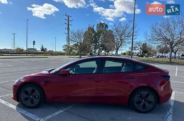 Седан Tesla Model 3 2021 в 