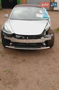 Седан Tesla Model 3 2018 в 