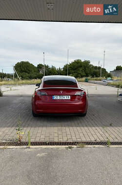 Седан Tesla Model 3 2021 в 