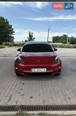 Седан Tesla Model 3 2021 в 